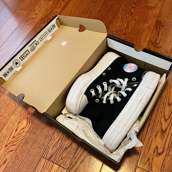 Custom Converse Pride LGBTQIA+ Platform Sneaker Sz M3/W5 - Chuck Taylor’s . - Picture 5 of 5